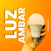 Lampadina a luce ambrata da 420 lumen, senza sfarfallio: 0% di luce blu per il riposo.