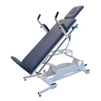 Piano inclinato Kinefis a due sezioni con testa e piedi smontabili, pedana intera pieghevole e barre laterali per la reggiatura