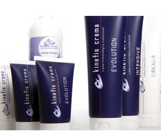 Creme e oli da massaggio ad uso terapeutico per la cura del corpo