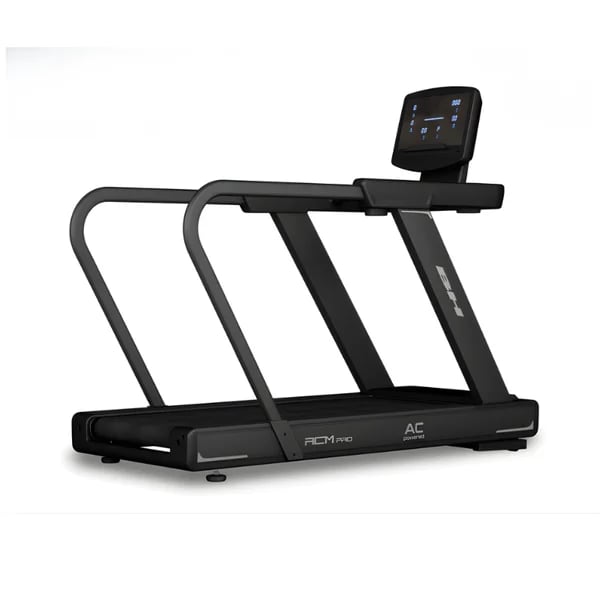 Tapis roulant RCM Pro MED BH Fitness: le sue sponde laterali lo rendono perfetto per la riabilitazione.