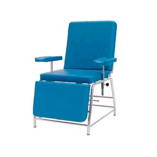 Poltrona per prelievo di sangue: realizzata in acciaio cromato (165 x 60 x 80 cm)