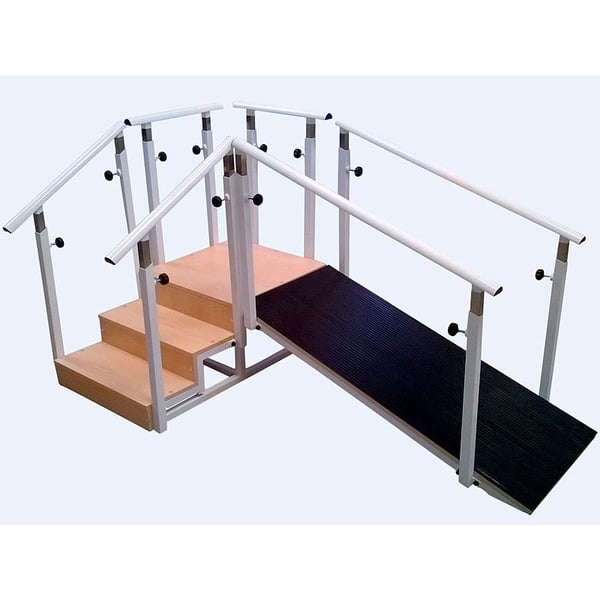 Scala a tre gradini: con corrimano e regolabile in altezza (con o senza rampa)