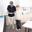 Bilancia elettronica a colonna ADE + connettore di alimentazione: piattaforma extra larga, piatta e antiscivolo, classe professionale (III) Bilancia elettronica a colonna ADE + connettore di alimentazione: piattaforma extra larga, piatta e antiscivolo, classe professionale (III)