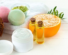 Cosmetici naturali - Ampia gamma di cosmetici naturali al 100%