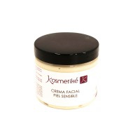Sensibile Crema viso professionale Kosmetiké 200 cc: sensazione di calma e benessere Sensibile Crema viso professionale Kosmetiké 200 cc: sensazione di calma e benessere