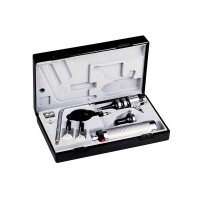 Manico a batteria tipo C con reostato, speculum nasale 9mm Riester economy, vuoto 2,7V Manico a batteria tipo C con reostato, speculum nasale 9mm Riester economy, vuoto 2,7V