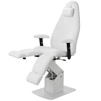 Poltrona podologica elettrica allungabile: design minimalista e con motore per regolare l'altezza Poltrona podologica elettrica allungabile: design minimalista e con motore per regolare l'altezza
